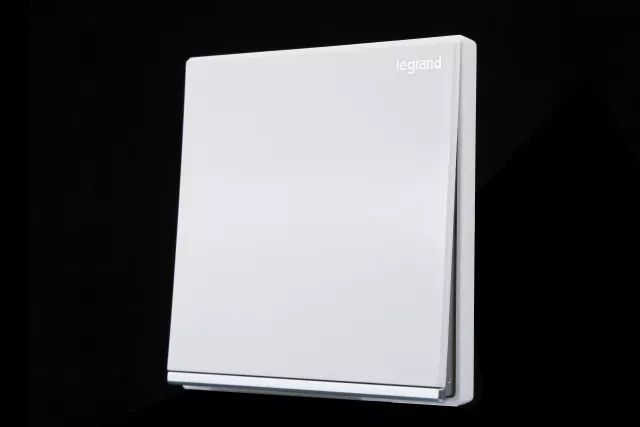 測評|無邊框開關(guān)之ABB、施耐德、西門子、羅格朗、西蒙