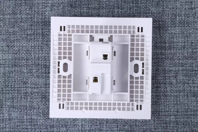 測評|無邊框開關(guān)之ABB、施耐德、西門子、羅格朗、西蒙