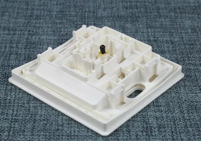 測評|無邊框開關(guān)之ABB、施耐德、西門子、羅格朗、西蒙